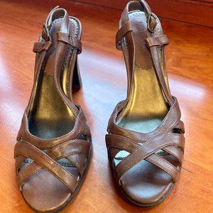 Banana Republic Chic Brown Strappy Heels, size 9, EXCELLENT CONDITION